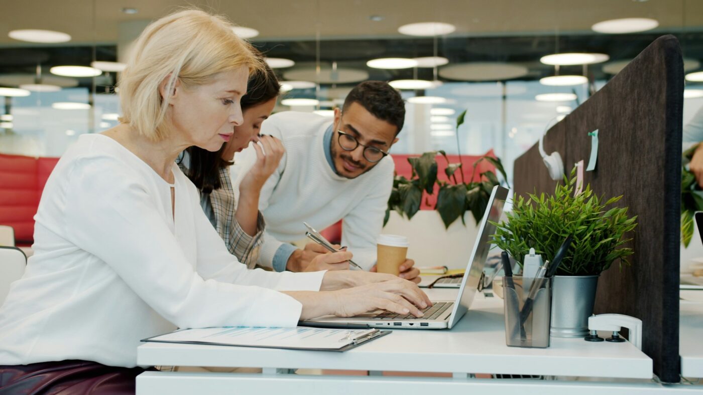 Building a Smarter Intranet for Small Business Teams in Canada Small Business Teams